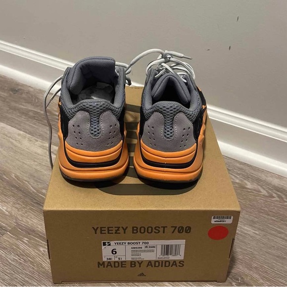 Yeezy Boost 700 - Worn once - Picture 1 of 5